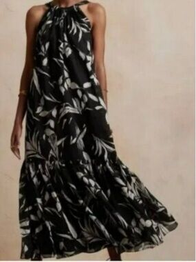 Banana Republic Fino Ramie Summer Maxi Dress - Black and White - Small
